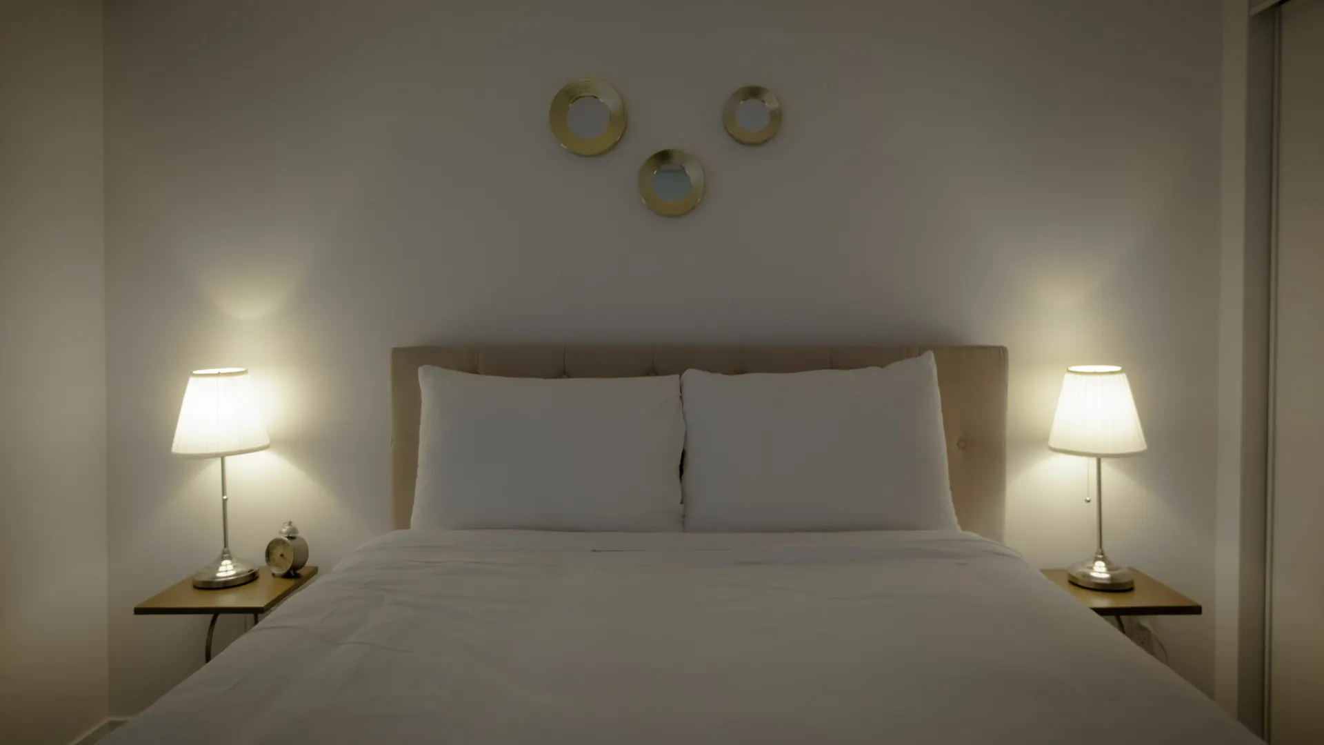 Queen Street 2 Bed Apartmentの連絡先